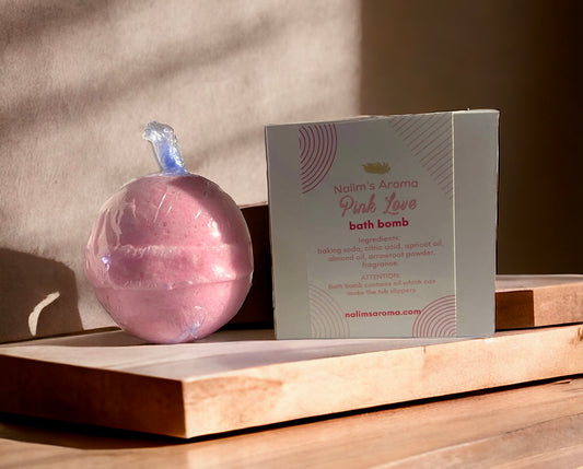 Pink Love Bath bomb